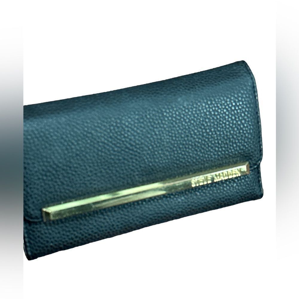 Black/Gold Trim Steve Madden Wallet Black Pebble Surface gold inside
